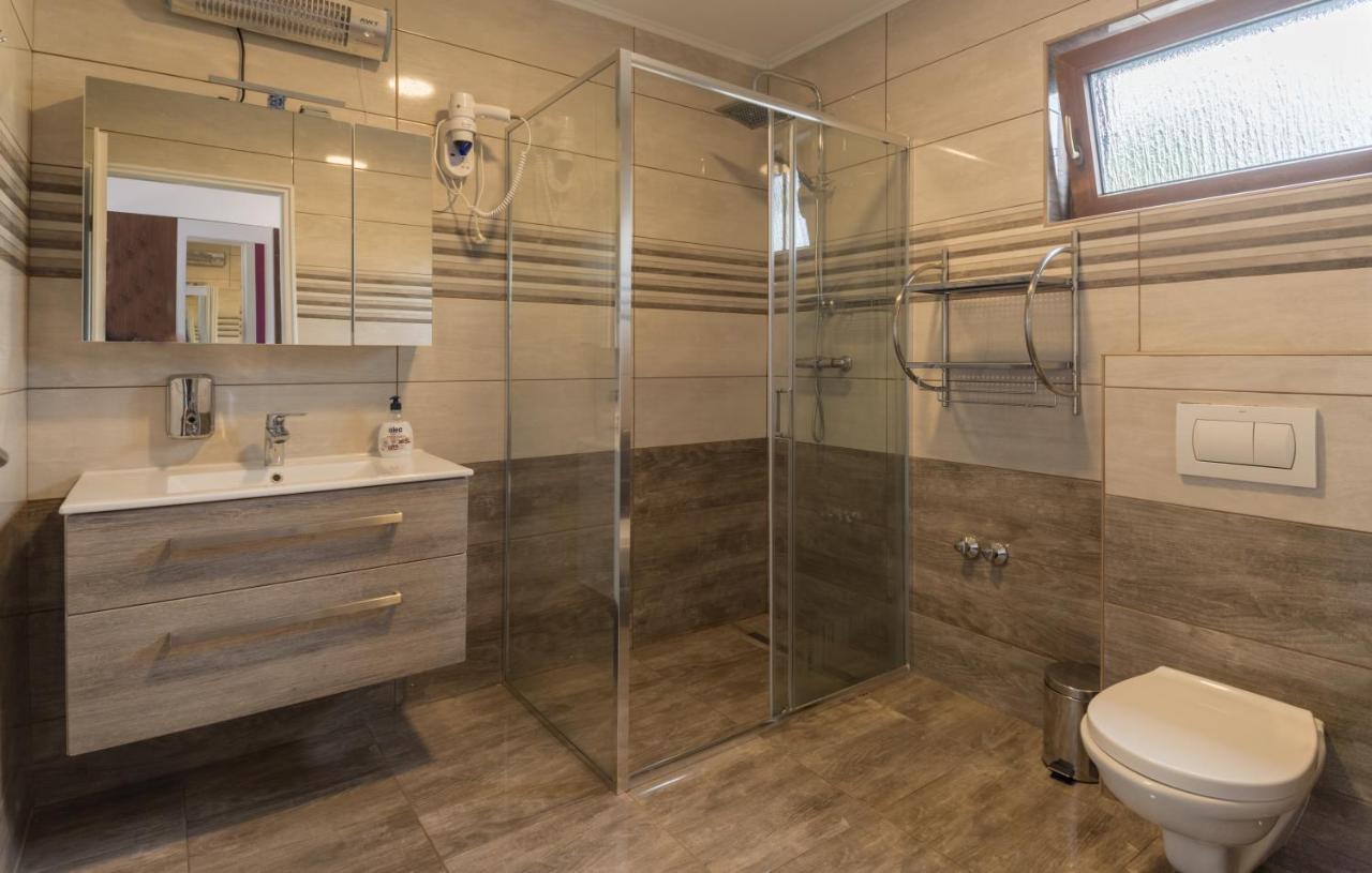 Villa Rubcic Rooms Rakovica Eksteriør billede